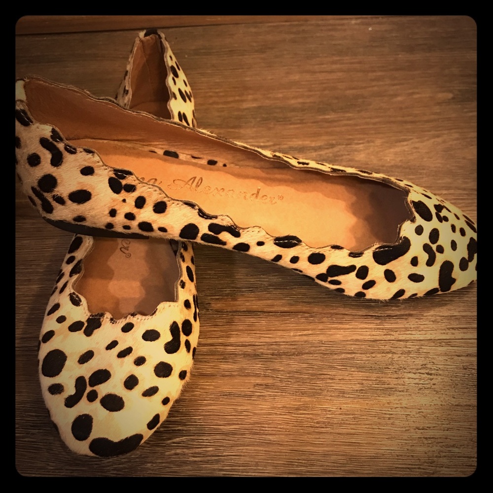 New Athena Alexander Chetah Print Flats- Size 7